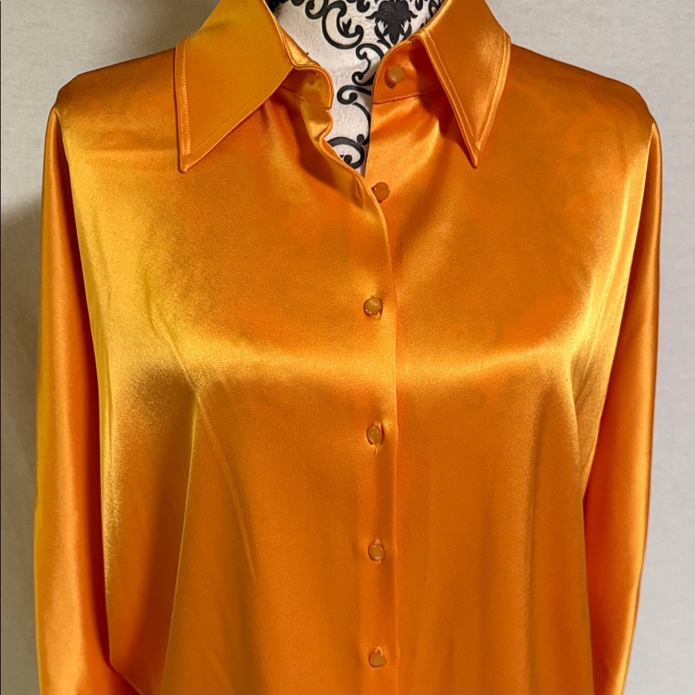 St. John Sophisticated Design Dolman Sleeves Orange Satin Button-Down Shirt - Picture 2 of 9